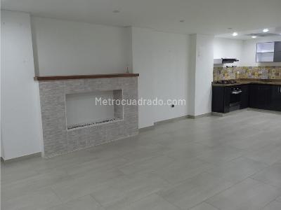 Casa de 5 alcobas en venta en Unicentro, Tunja, 270 m² · foto 4 de 20