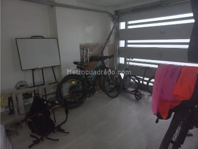 Casa de 5 alcobas en venta en Unicentro, Tunja, 270 m² · foto 9 de 20