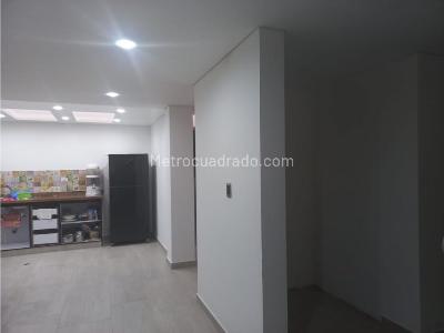 Casa de 5 alcobas en venta en Unicentro, Tunja, 270 m² · foto 10 de 20