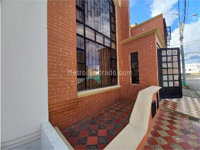Casa de 5 alcobas en venta en Balcones De Terranova, Tunja, 187 m² · foto 4 de 20