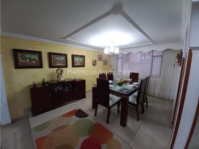 Casa de 5 alcobas en venta en Balcones De Terranova, Tunja, 187 m² · foto 11 de 20
