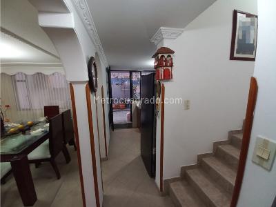 Casa de 5 alcobas en venta en Balcones De Terranova, Tunja, 187 m² · foto 18 de 20