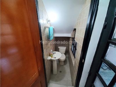 Casa de 5 alcobas en venta en Balcones De Terranova, Tunja, 187 m² · foto 19 de 20
