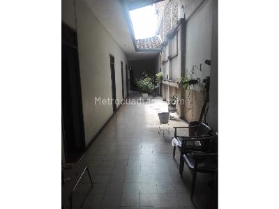 Casa de 5 alcobas en venta en San Nicolas, Cali, 311 m² · foto 2 de 7