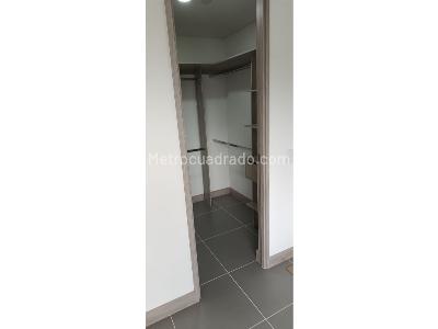 Apartamento de 3 alcobas en venta en La Abadia, Envigado, 91 m² · foto 10 de 16