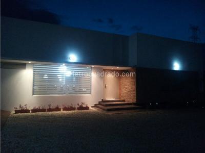 Casa de 5 alcobas en venta en Llanogrande, Rionegro, 350 m² · foto 9 de 20