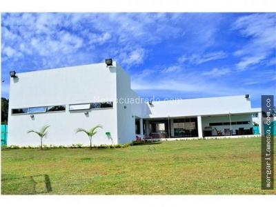 Casa de 5 alcobas en venta en Llanogrande, Rionegro, 350 m² · foto 16 de 20