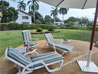 Casa de 5 alcobas en venta en Ricaurte, Girardot, 300 m² · foto 8 de 20