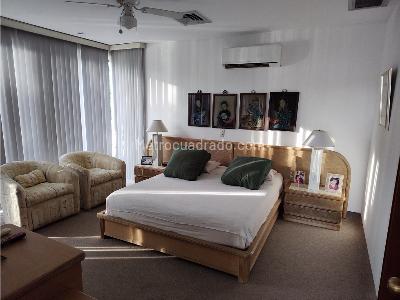 Casa de 5 alcobas en venta en Ricaurte, Girardot, 300 m² · foto 17 de 20