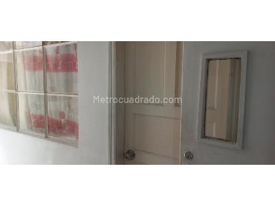 Casa de 5 alcobas en venta en La Campiña, Bogotá, 238 m² · foto 7 de 20