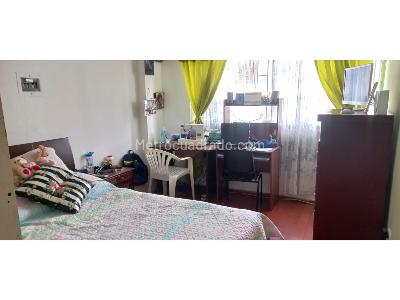 Casa de 5 alcobas en venta en La Campiña, Bogotá, 238 m² · foto 11 de 20