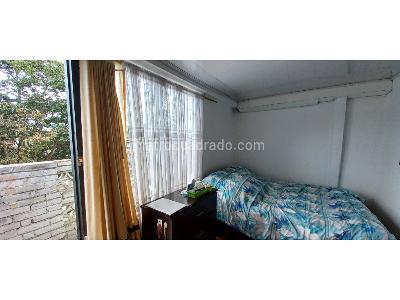 Casa de 5 alcobas en venta en Ciudad Jardin Nte, Bogotá, 320 m² · foto 6 de 19