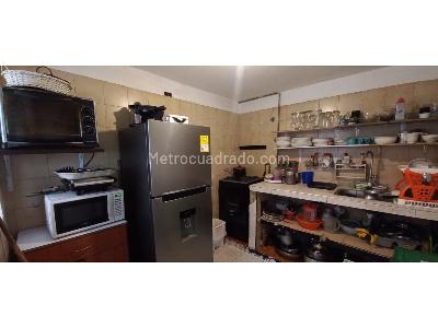 Casa de 5 alcobas en venta en Ciudad Jardin Nte, Bogotá, 320 m² · foto 17 de 19