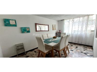 Casa de 5 alcobas en venta en Ciudad Jardin Nte, Bogotá, 320 m² · foto 4 de 19