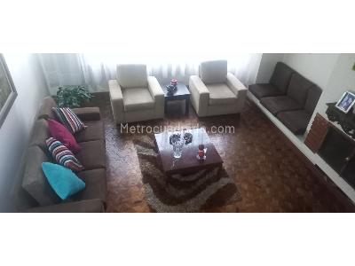Casa de 4 alcobas en venta en Las Villas, Bogotá, 292 m² · foto 2 de 20