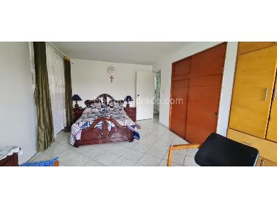 Casa de 5 alcobas en venta en Santa Marta Pastrana, Bogotá, 295 m² · foto 8 de 20