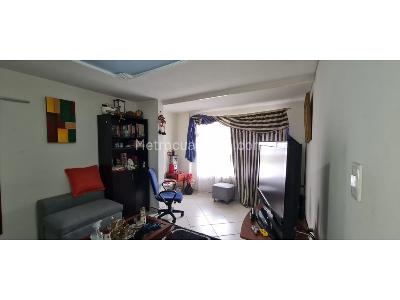 Casa de 5 alcobas en venta en Santa Marta Pastrana, Bogotá, 295 m² · foto 14 de 20