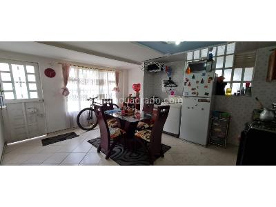 Casa de 5 alcobas en venta en Santa Marta Pastrana, Bogotá, 295 m² · foto 15 de 20