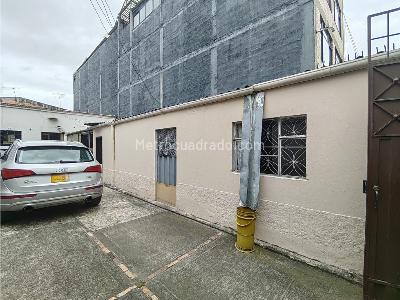 Casa de 5 alcobas en venta en San Cristobal Norte, Bogotá, 245 m² · foto 3 de 20