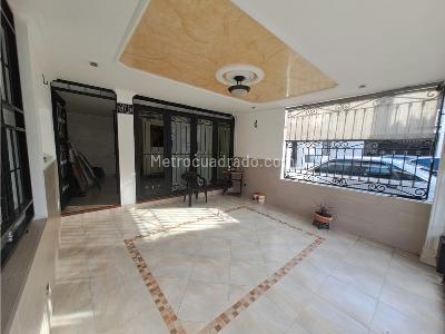 Casa de 3 alcobas en venta en Las Acacias, Villavicencio, 130 m² · foto 3 de 18