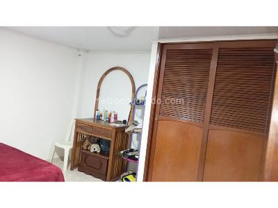 Casa de 4 alcobas en venta en Cantarrana, Villavicencio, 214 m² · foto 10 de 15