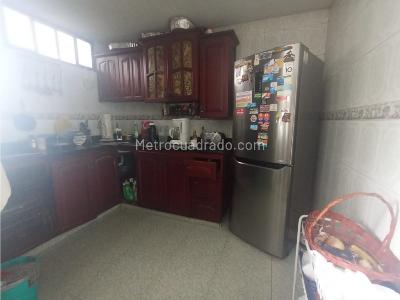 Casa de 4 alcobas en venta en La Esperanza, Villavicencio, 274 m² · foto 8 de 11