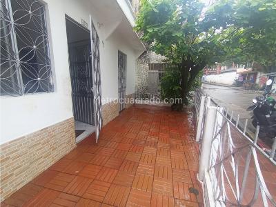 Casa de 5 alcobas en venta en San Benito, Villavicencio, 149 m² · foto 2 de 13