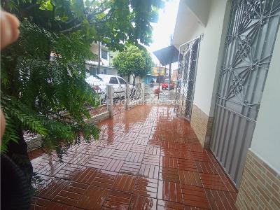 Casa de 5 alcobas en venta en San Benito, Villavicencio, 149 m² · foto 3 de 13