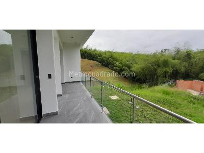 Casa de 3 alcobas en venta en Cerritos, Pereira, 410 m² · foto 10 de 20