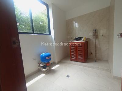 Casa de 3 alcobas en venta en Corredor Ecologico, Villavicencio, 300 m² · foto 6 de 20