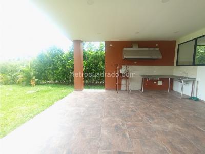 Casa de 3 alcobas en venta en Corredor Ecologico, Villavicencio, 300 m² · foto 7 de 20