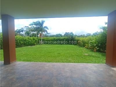 Casa de 3 alcobas en venta en Corredor Ecologico, Villavicencio, 300 m² · foto 9 de 20