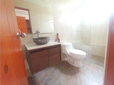 Casa de 3 alcobas en venta en Corredor Ecologico, Villavicencio, 300 m² · foto 18 de 20