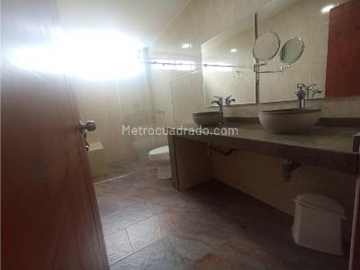 Casa de 3 alcobas en venta en Corredor Ecologico, Villavicencio, 300 m² · foto 19 de 20