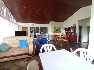 Casa de 5 alcobas en venta en Galan, Villavicencio, 178 m² · foto 2 de 12