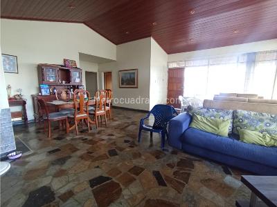 Casa de 5 alcobas en venta en Galan, Villavicencio, 178 m² · foto 3 de 12