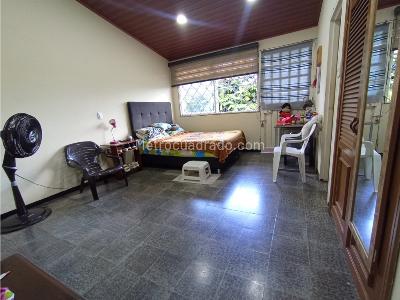 Casa de 5 alcobas en venta en Galan, Villavicencio, 178 m² · foto 8 de 12