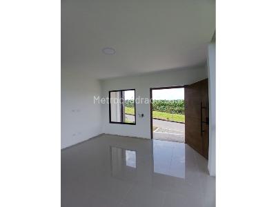Casa en venta en Condina, Pereira · foto 2 de 17