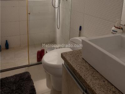 Apartamento de 3 alcobas en venta en Kennedy, Girardot, 128 m² · foto 9 de 20