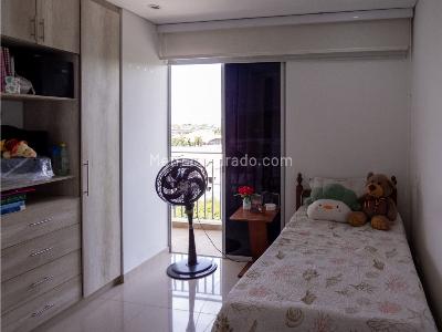 Apartamento de 3 alcobas en venta en Kennedy, Girardot, 128 m² · foto 10 de 20