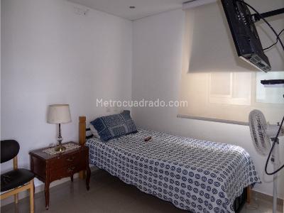 Apartamento de 3 alcobas en venta en Kennedy, Girardot, 128 m² · foto 13 de 20