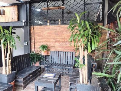 Casa de 5 alcobas en venta en Los Alcazares, Bogotá, 220 m² · foto 2 de 20