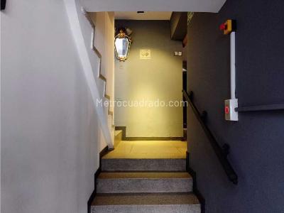 Casa de 5 alcobas en venta en Los Alcazares, Bogotá, 220 m² · foto 5 de 20