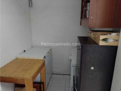 Casa de 5 alcobas en venta en Los Alcazares, Bogotá, 220 m² · foto 13 de 20