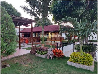Casa en venta en Bonda, Santa Marta · foto 2 de 18
