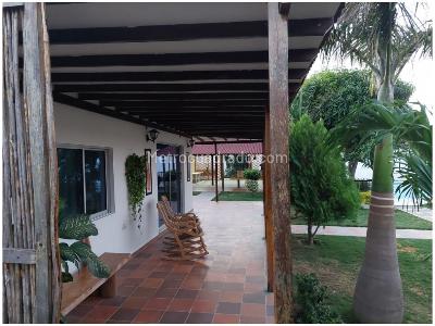 Casa en venta en Bonda, Santa Marta · foto 5 de 18