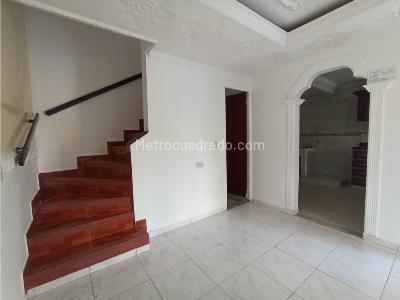 Casa de 3 alcobas en venta en Hacaritama, Villavicencio, 111 m² · foto 2 de 20