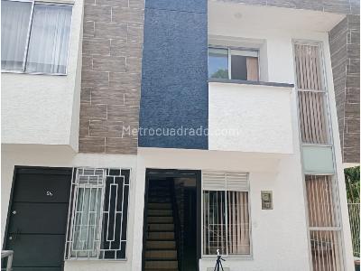 Casa de 3 alcobas en venta en Puerto Espejo, Armenia, 72 m² · foto 2 de 14
