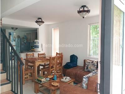 Casa de 3 alcobas en venta en Puerto Espejo, Armenia, 72 m² · foto 3 de 14