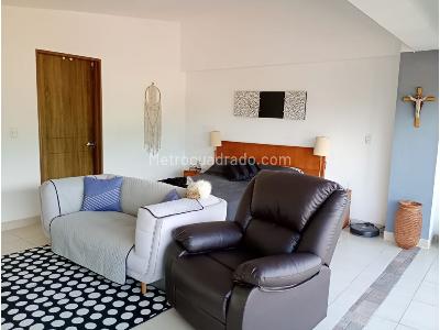 Casa de 4 alcobas en venta en El Caimo, Armenia, 252 m² · foto 10 de 16